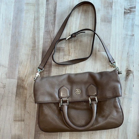 Tory Burch Robinson Pebbled Foldover Messenger Bag - Picture 3 of 12